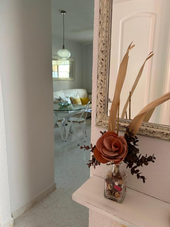 Planta Baja Con Porche Y Piscina, Cerca Del Mar Lägenhet Denia Exteriör bild