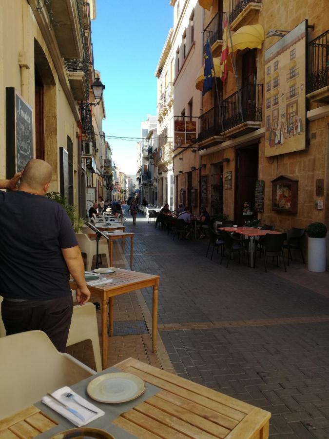 Planta Baja Con Porche Y Piscina, Cerca Del Mar Lägenhet Denia Exteriör bild